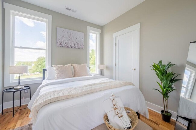 Building Photo - 1301 Baptist World Center Dr