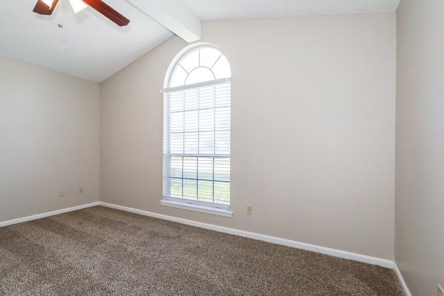 Building Photo - 449 Baybrook Dr