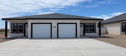 Building Photo - ra2720