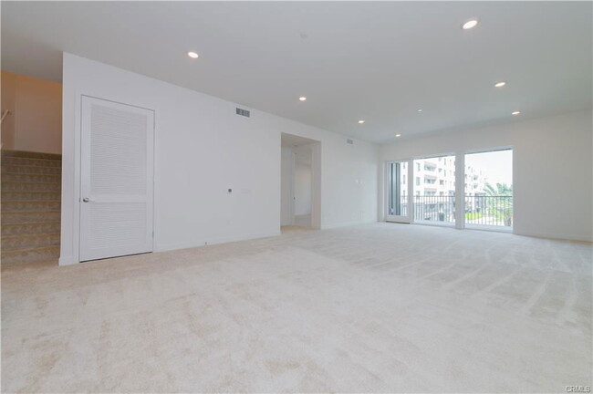 Building Photo - 1406 Rivington