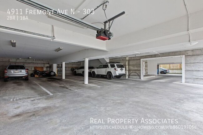 Building Photo - 4911 Fremont Ave N