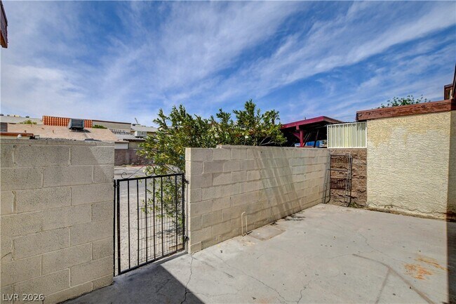 Building Photo - 3928 Torsby Pl