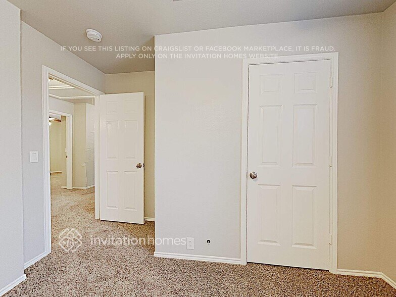 Building Photo - 2300 Meade Ct