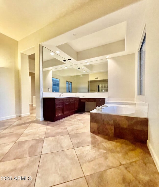 Building Photo - 13665 E Shaw Butte Dr