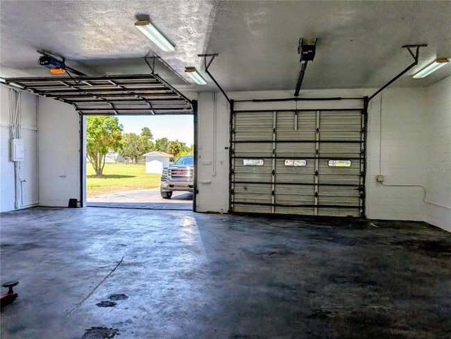 Building Photo - 36320 Grassy Hill Ln