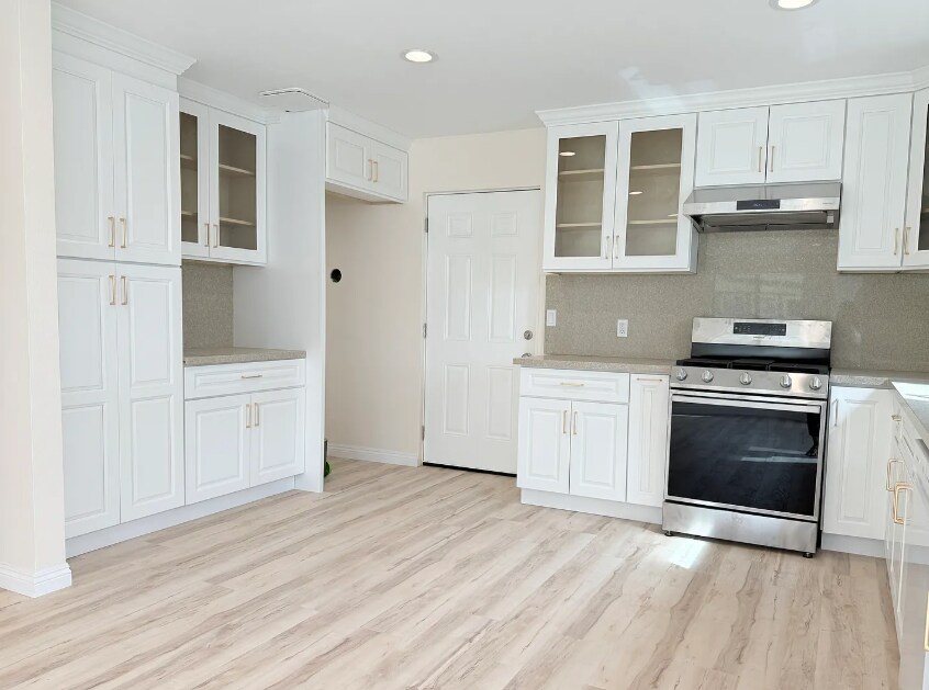 Building Photo - 15711 Fairgrove Ave