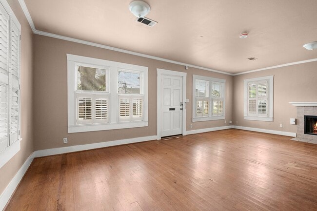 Building Photo - 1409 Dorothy St