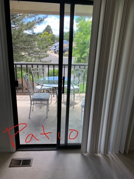 Slider to patio - 5341 76th W Ave