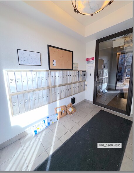 Building Photo - 252 N Pennsylvania St