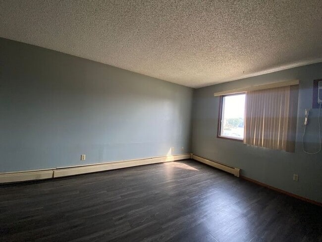 Building Photo - $995 | 1 Bedroom, 1 Bathroom Apartment | Pet Friendly* | Available for January 9th, 2026 Move In!*
