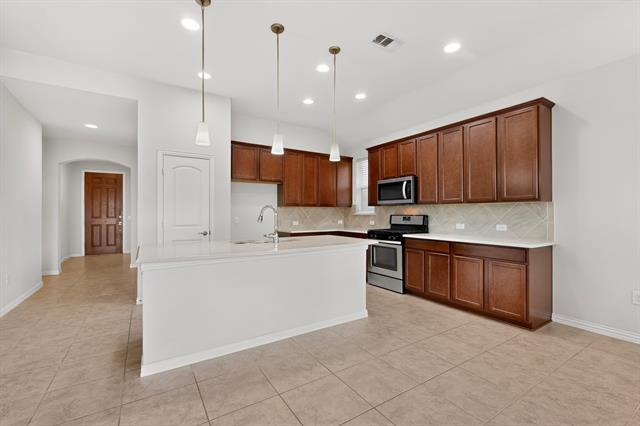 Building Photo - 2717 Strand Ln