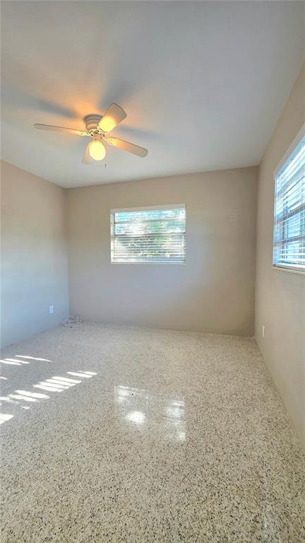 Building Photo - 1018 60th Ave N