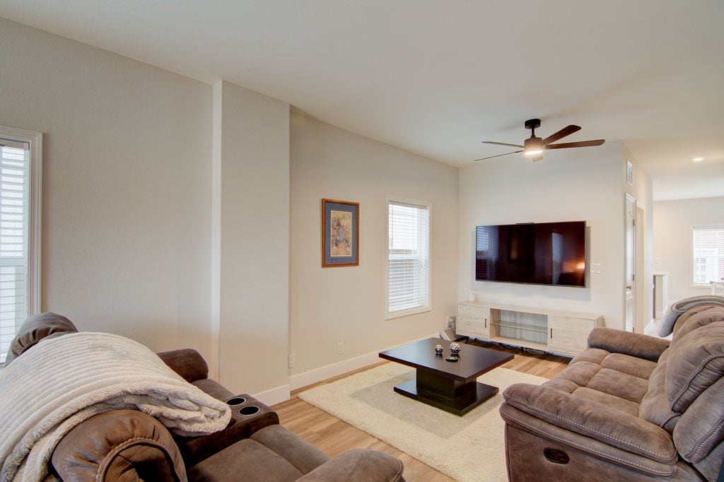 Building Photo - 120 Barnwood Cir