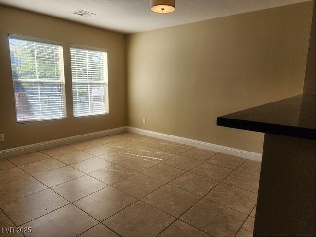 Building Photo - 2084 Waterlily View St