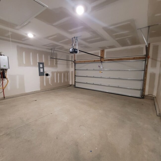 Building Photo - Brand new construction home in the desirable Brunswick Forest subdivision