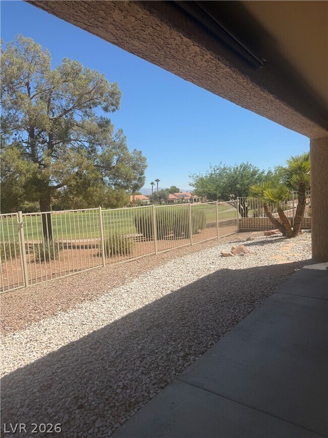 Building Photo - 8900 Kingsmill Dr