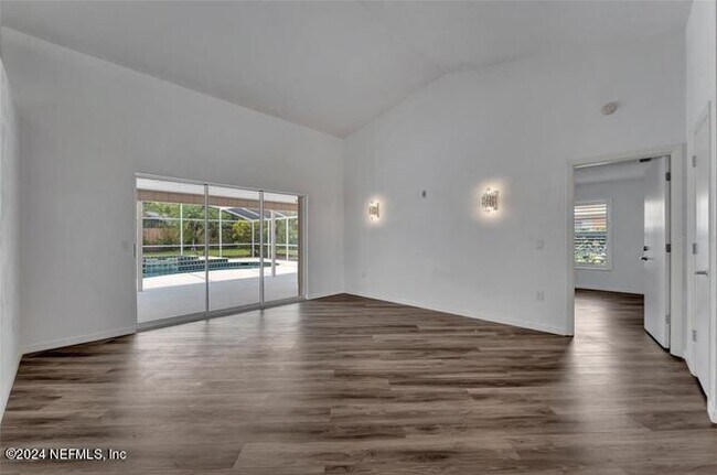 Building Photo - 405 Waterside Ln