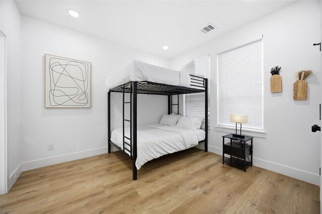 Building Photo - 4209 McKinney St