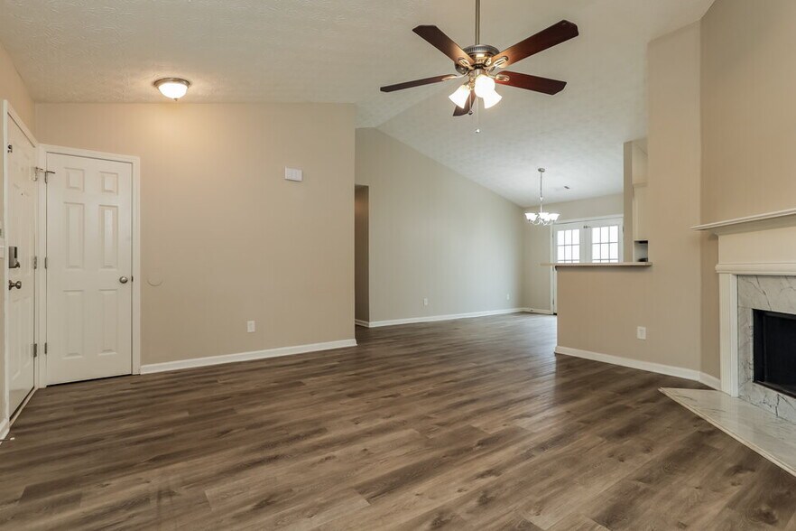 Building Photo - 45 Weldon Pl