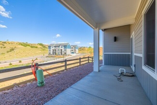 Building Photo - Brand New Luxury Townhome with Unparalleled Pikes Peak & Front Range Views