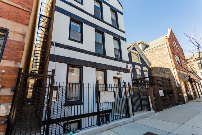 Primary Photo - 2102 N Damen Ave