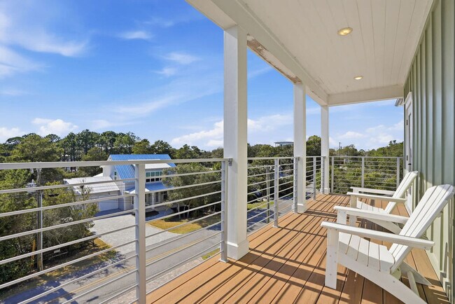 Building Photo - 120 Dune Dr