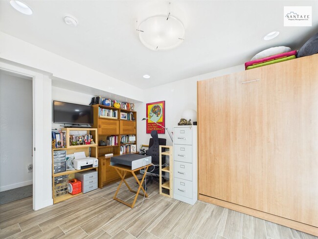 Building Photo - Beautifully Furnished and Equipped Propert...