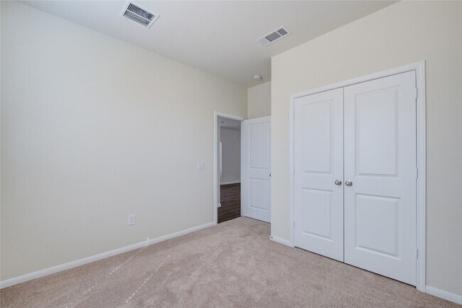 Building Photo - 11715 Braemar Village Dr