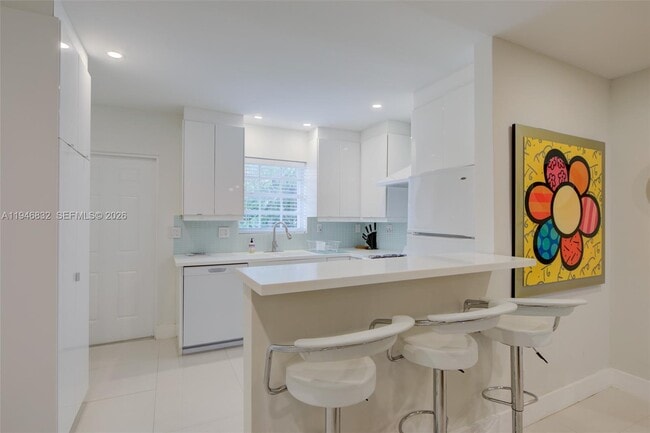 Building Photo - 1125 99th St