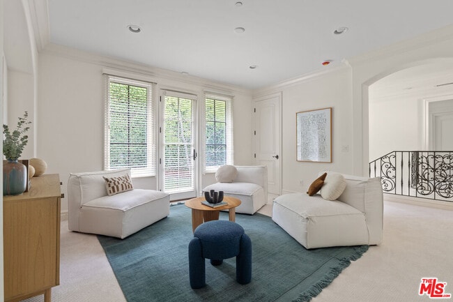 Building Photo - 3697 Benedict Canyon Ln