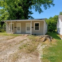 Building Photo - 120 Owens St