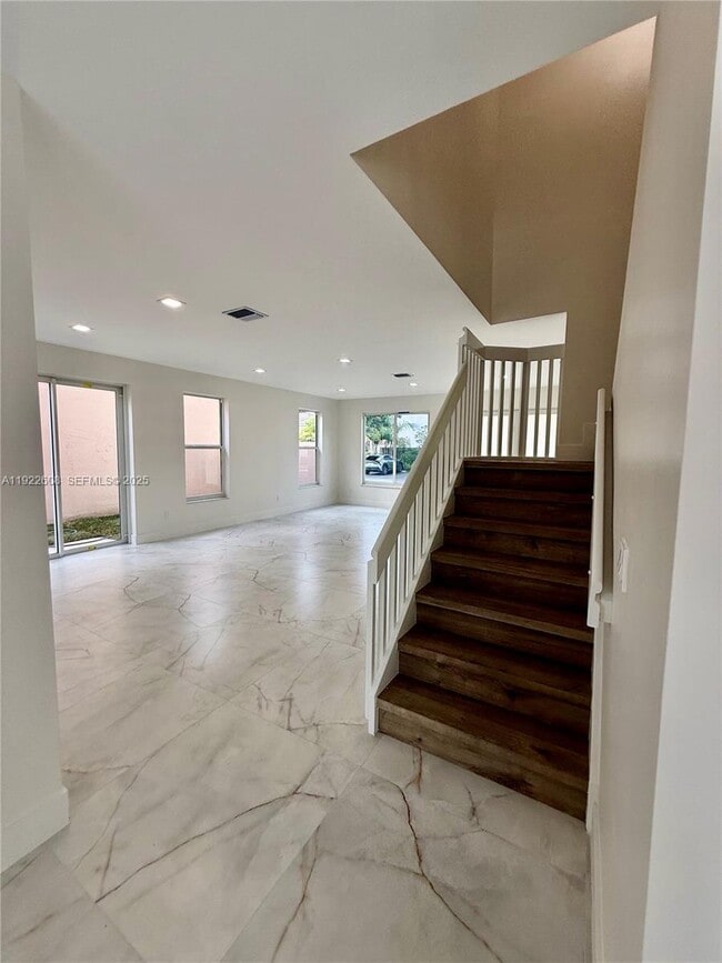 Building Photo - 15254 SW 109th St