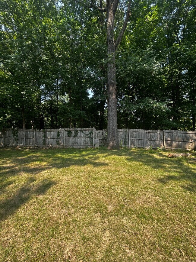 Building Photo - 500 Bedlington Dr