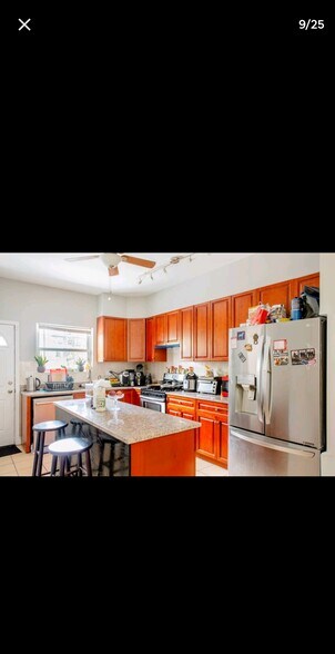 Building Photo - 1728 S 18th St