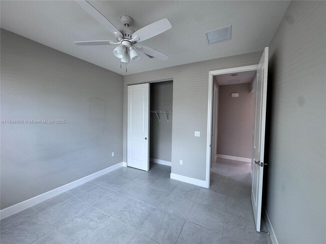 Building Photo - 12780 SW Clear Water Way