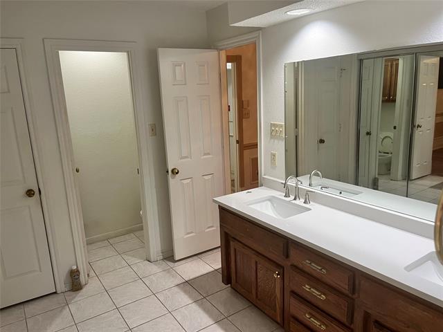 Building Photo - 7640 Grassland Dr