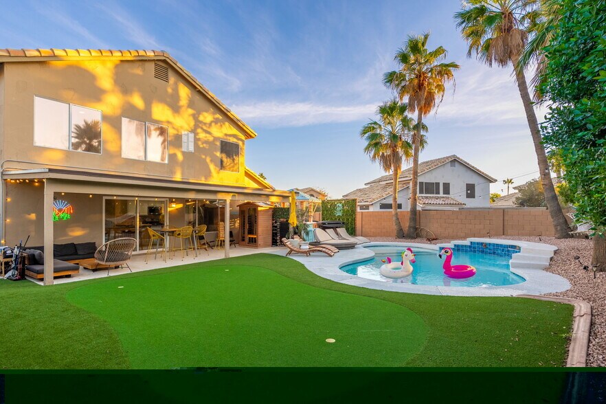 Building Photo - 3514 N Diego