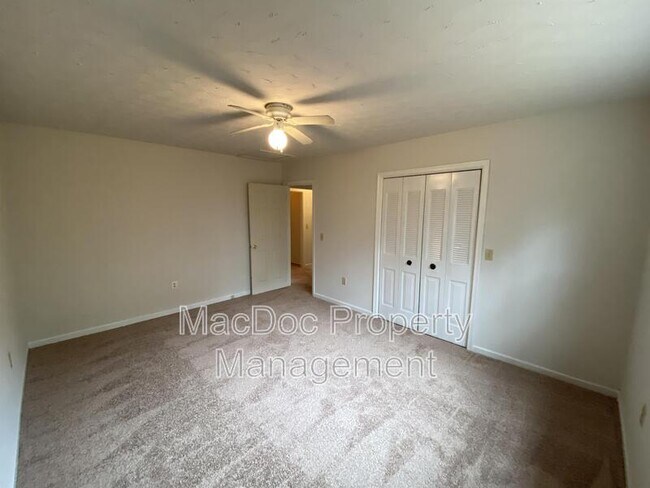 Building Photo - 8442 Indiantown Rd