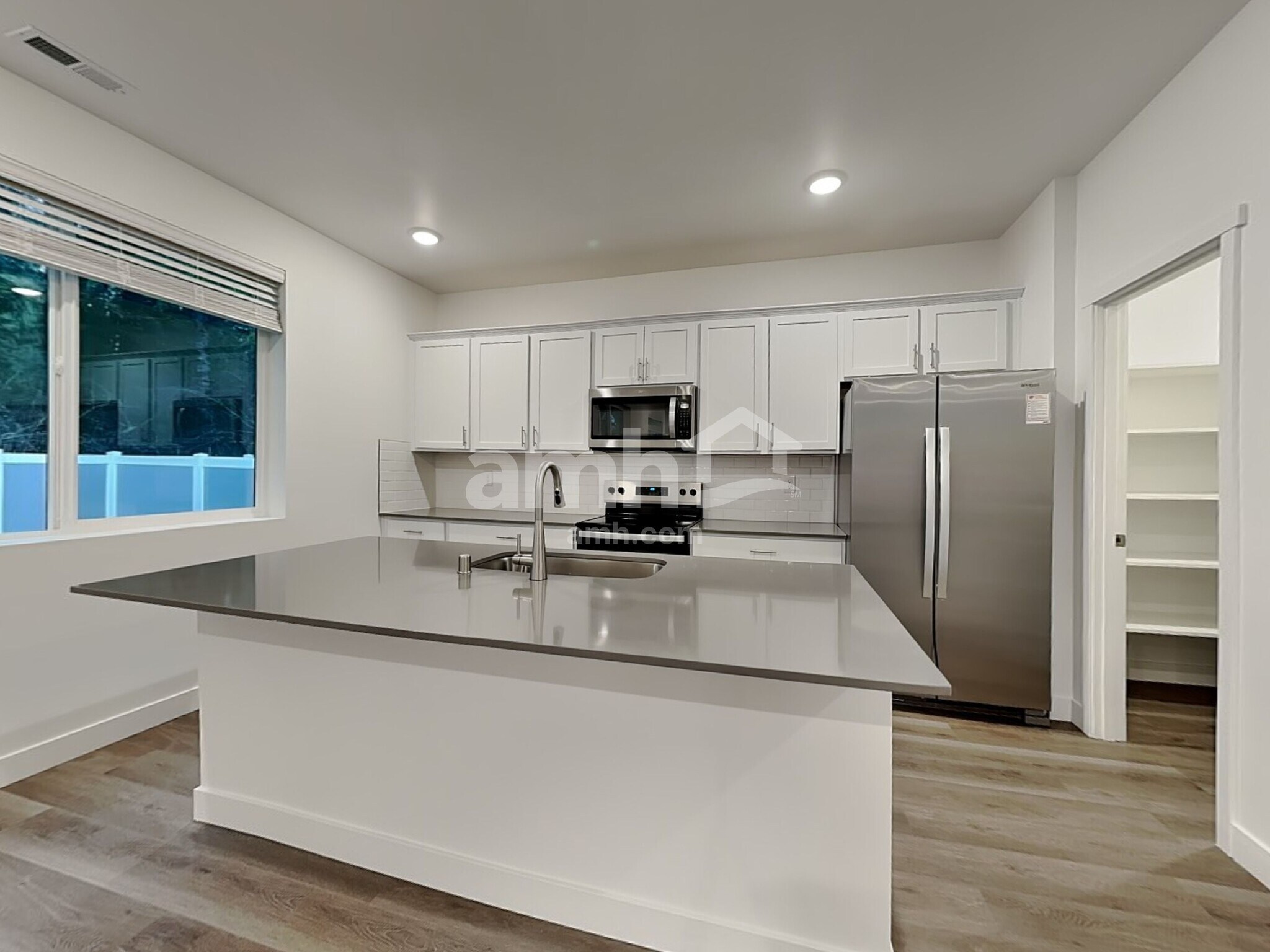 Building Photo - 7722 Brenden St SW