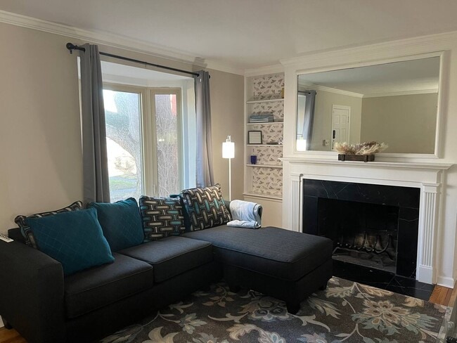 Building Photo - 1746 E Broad St