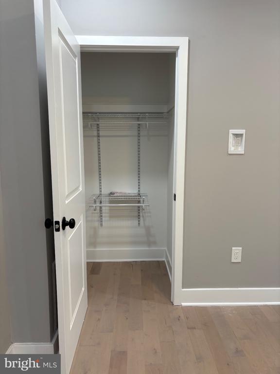 Building Photo - 2840 W Girard Ave