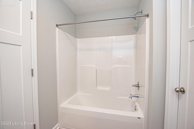 Building Photo - 500 Eagle Pointe Dr
