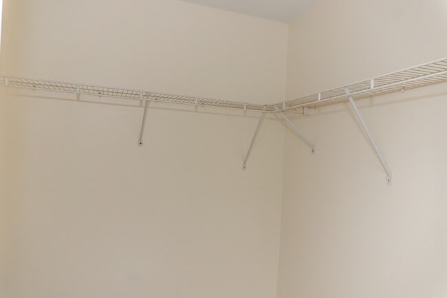 Building Photo - 4270 Calinda Ln