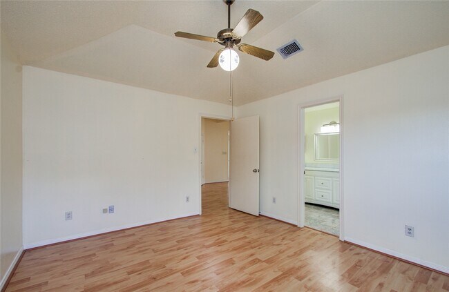 Building Photo - 11323 Windmark Dr