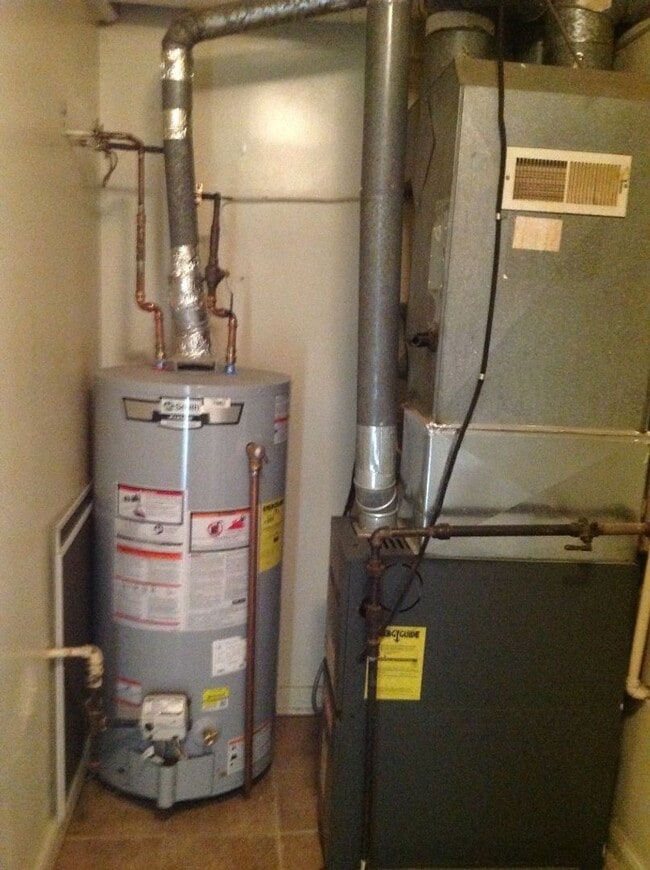 Building Photo - Beautiful home!