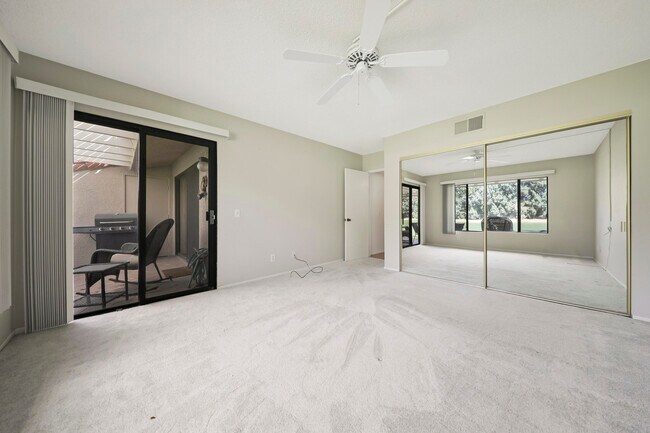 Building Photo - 40953 Inverness Way