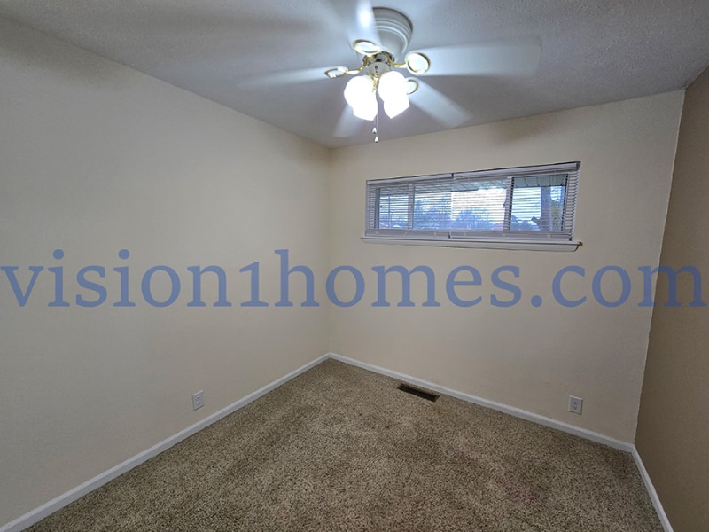 Building Photo - 433 Lewis Blvd