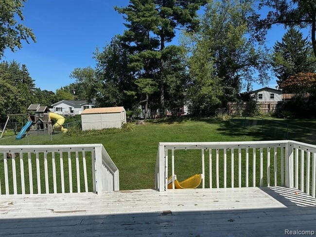 Building Photo - 1251 Otter Ave