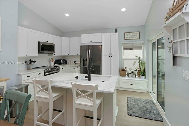 Building Photo - 6011 Manchester Ln