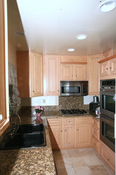 Building Photo - 29035 Trailriders Dr